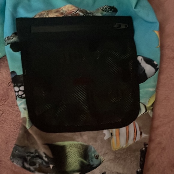 Boys XXL swim shorts with sand pocket for shells - Picture 3 of 3